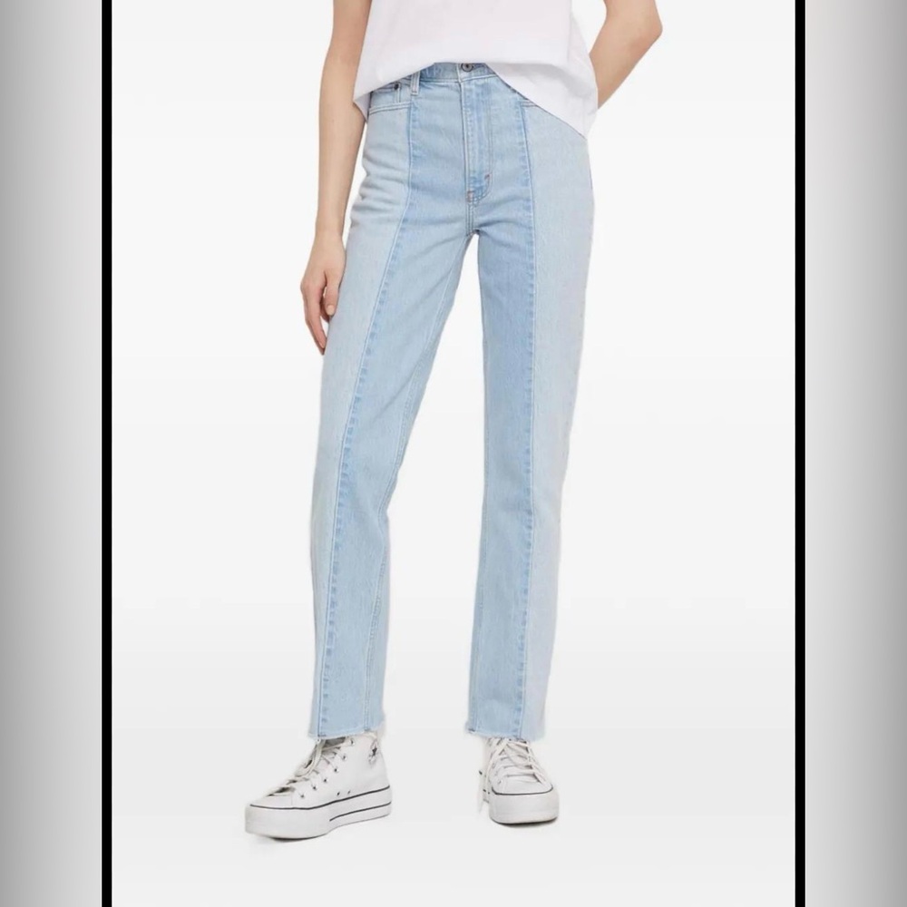 Abercrombie & Fitch High Rise The 90s straight Light Blue 2 tone Jeans